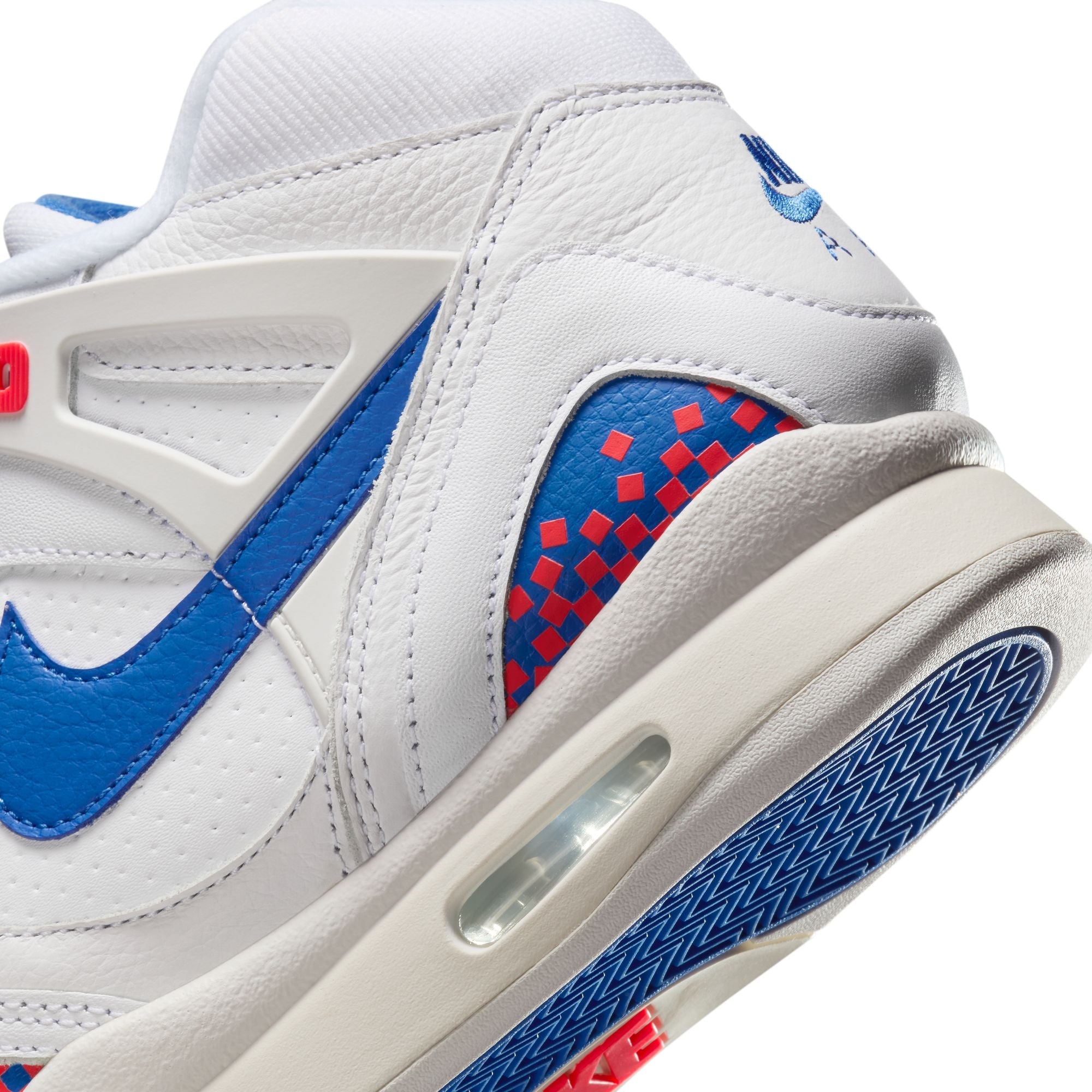 Air Tech Challenge 2 White